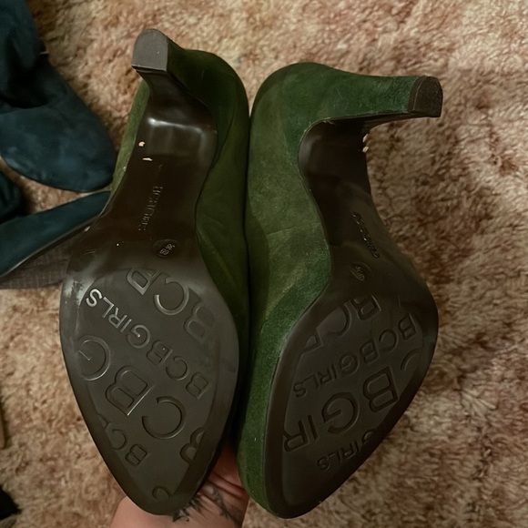 BCBG GIRL - green heeled Mary Janes 💚 - Picture 2 of 6